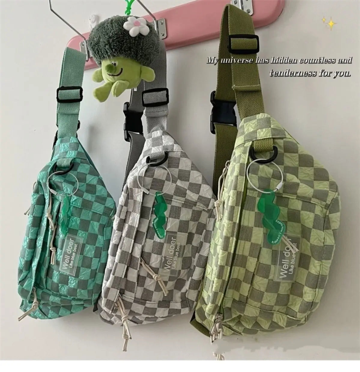 Korean Retro Chessboard Chest Bag Women's Japanese Versatile Leisure Large Capacity Messenger Bag Men's Sports Waist Bag Fashion