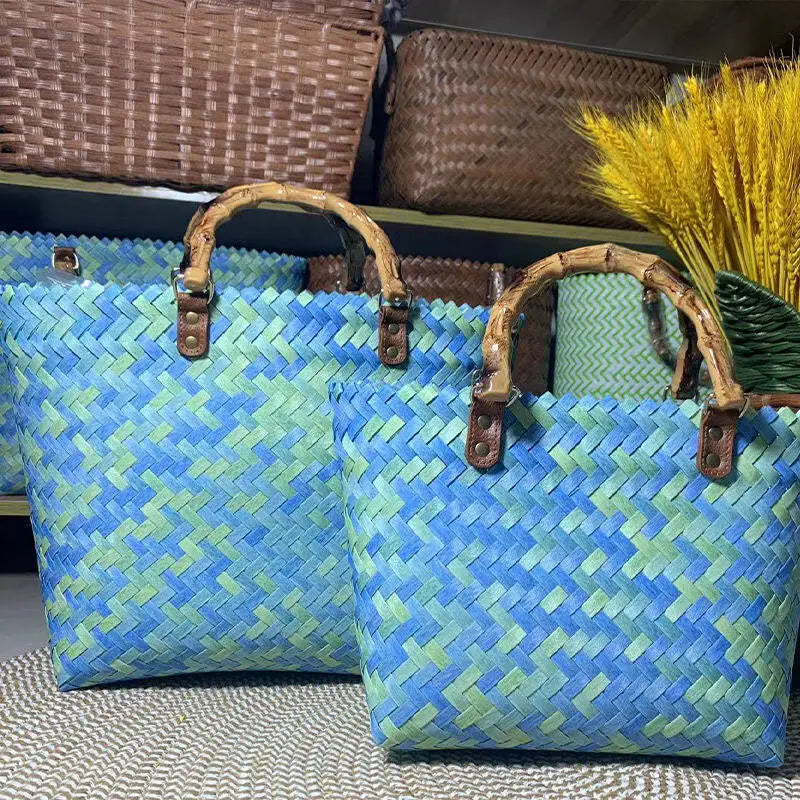 Vintage Bamboom Handle Rattan Women Handbags Wicker Woven Basket Bag Handmade Summer Beach Straw Bag Casual Small Tote Purses