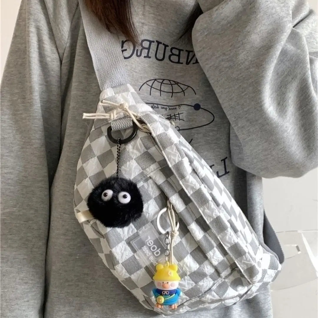 Korean Retro Chessboard Chest Bag Women's Japanese Versatile Leisure Large Capacity Messenger Bag Men's Sports Waist Bag Fashion